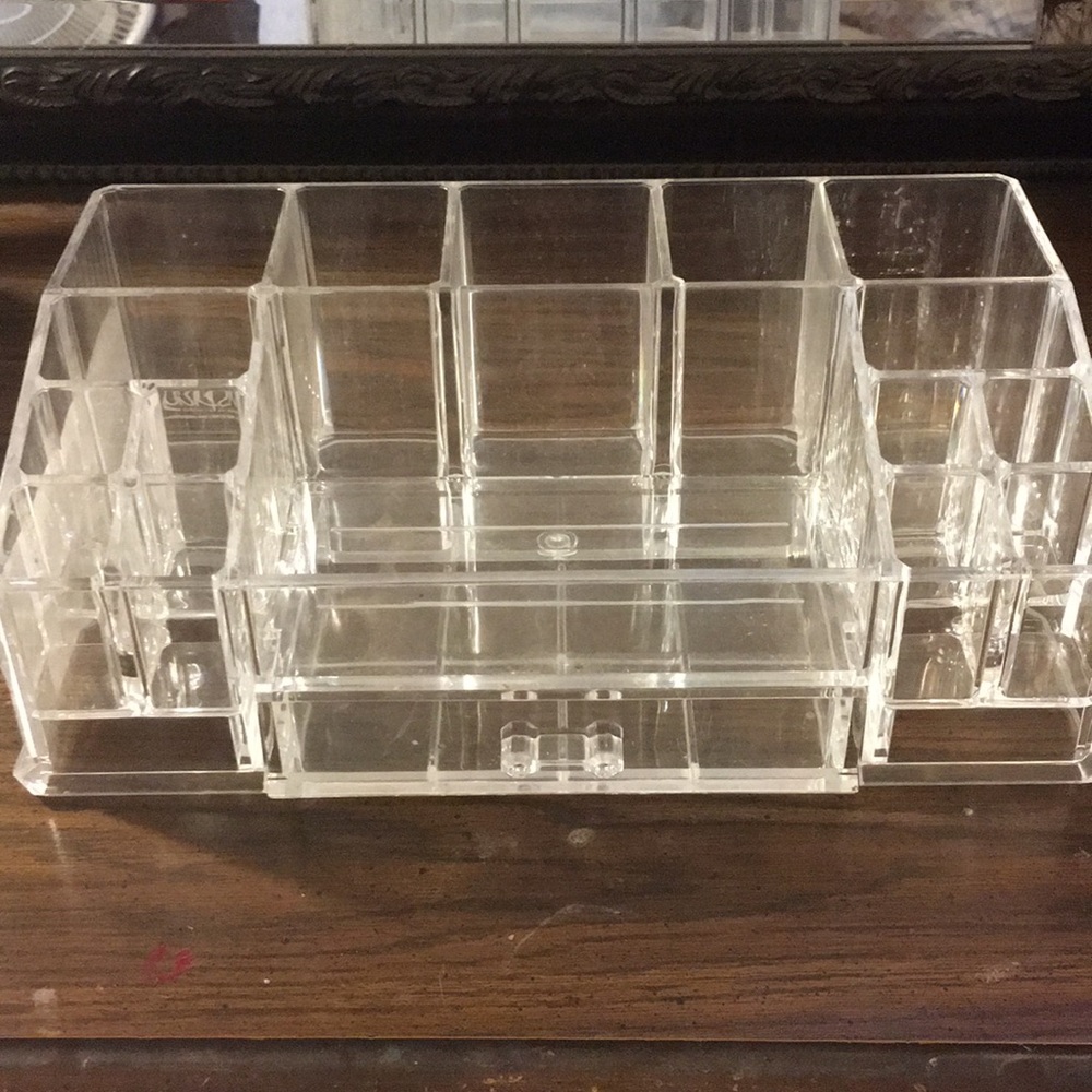 Makeup Container